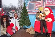 Mit echten Weihnachtsmännern (Foto: Martin Schmitz)